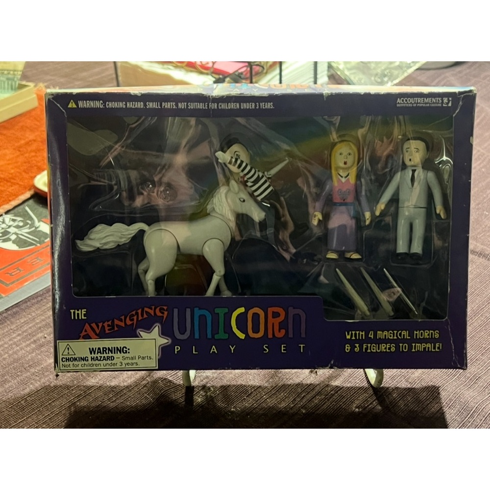 Avenging Unicorn Play Set with Figures